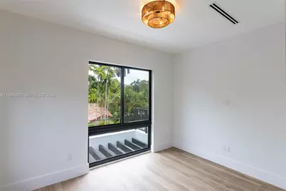 555 Catalonia Ave, Coral Gables, FL 33134 - Photo 18