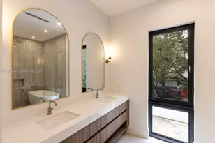 555 Catalonia Ave, Coral Gables, FL 33134 - Photo 12