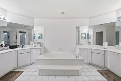 1421 SW 97th Ave, Pembroke Pines, FL 33025 - Photo 14