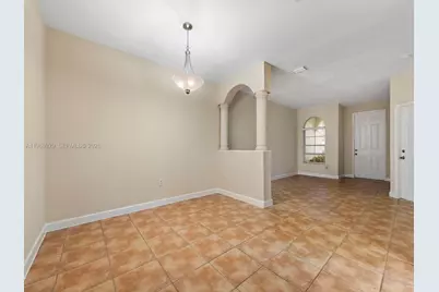 2463 SE 15th Ct, Homestead, FL 33035 - Photo 10