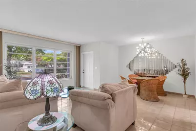 1081 SW 63rd Ave, West Miami, FL 33144 - Photo 6