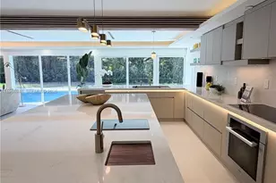 8220 SW 133rd St, Pinecrest, FL 33156 - Photo 10