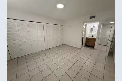 3262 W 70th St #101, Hialeah, FL 33018 - Photo 10