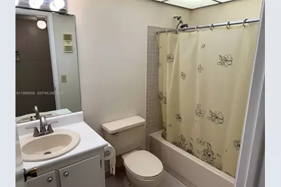 10419 E Clairmont Cir #205, Tamarac, FL 33321 - Photo 12