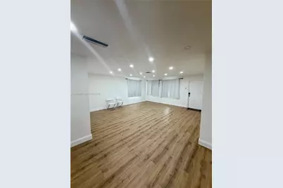 11201 NE 3rd Ave, Miami, FL 33161 - Photo 14