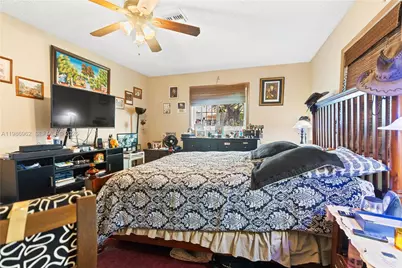 720 NW 4th St, Hallandale Beach, FL 33009 - Photo 20