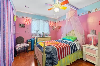 720 NW 4th St, Hallandale Beach, FL 33009 - Photo 24