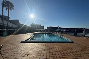 1481 NE Miami Gardens Dr, Miami, FL 33179 - Photo 30