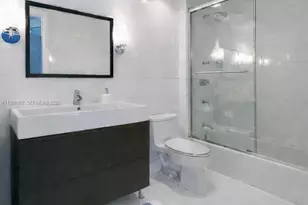 1800 S Ocean Dr, Hallandale Beach, FL 33009 - Photo 20