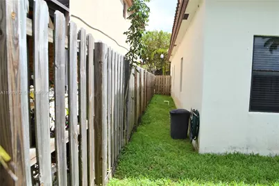 164 NE 23rd Ter, Homestead, FL 33033 - Photo 52