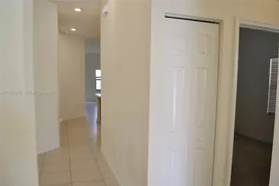 164 NE 23rd Ter, Homestead, FL 33033 - Photo 10