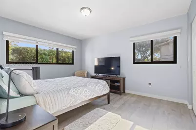 10709 W Clairmont Cir #111, Tamarac, FL 33321 - Photo 8