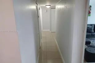 8860 Fontainebleau Blvd, Miami, FL 33172 - Photo 6