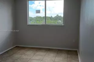 1251 NE 108th St, Miami, FL 33161 - Photo 32