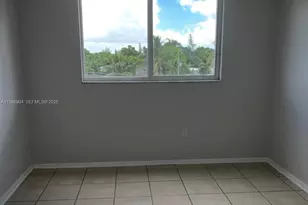 1251 NE 108th St, Miami, FL 33161 - Photo 12