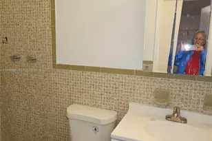 27 SW 8th Ct, Hallandale Beach, FL 33009 - Photo 6