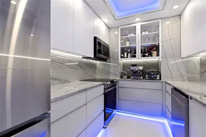 400 SE Kings Point Dr #822-23, Sunny Isles Beach, FL 33160 - Photo 16