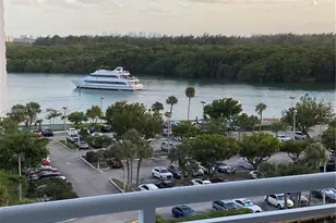 400 SE Kings Point Dr, Sunny Isles Beach, FL 33160 - Photo 52