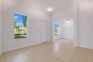 2014 NE 38th Rd, Homestead, FL 33033 - Photo 2
