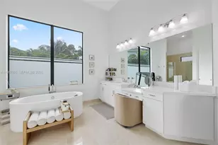 2751 NW 70th Blvd, Boca Raton, FL 33496 - Photo 16