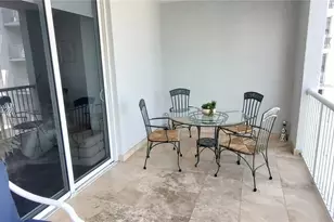 170 SE 14th St, Miami, FL 33131 - Photo 28