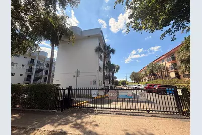 5300 W 21st Ct #413, Hialeah, FL 33016 - Photo 12