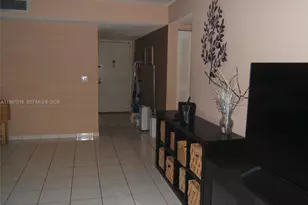 8415 SW 107th Ave, Miami, FL 33173 - Photo 10