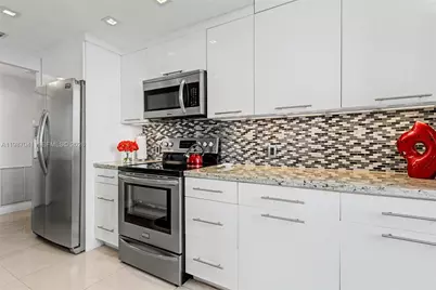 4330 Hillcrest Dr #619, Hollywood, FL 33021 - Photo 8