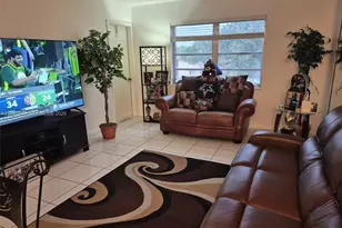 200 Ashbury Rd, Hollywood, FL 33024 - Photo 2