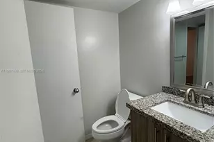 7470 Miami Lakes Dr, Miami Lakes, FL 33014 - Photo 20