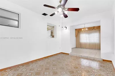 733 W 32 Street, Hialeah, FL 33012 - Photo 22