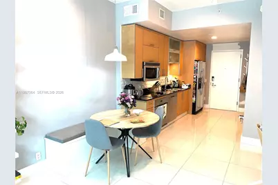 60 SW 13th St #2218, Miami, FL 33130 - Photo 2