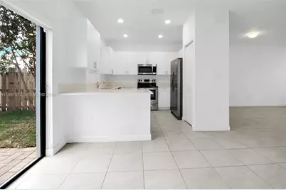 23521 SW 129th Ave, Homestead, FL 33032 - Photo 6