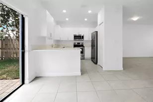 23521 SW 129th Ave, Homestead, FL 33032 - Photo 6