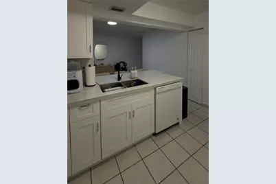 9437 Fontainebleau Blvd #110-16, Miami, FL 33172 - Photo 6