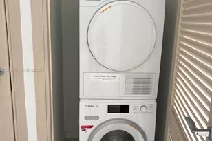 1000 Brickell Plaza, Miami, FL 33131 - Photo 32