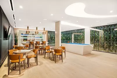 1000 Brickell Plz #2214, Miami, FL 33131 - Photo 10