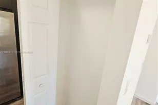 127 NE 184th Terrace, Miami, FL 33179 - Photo 24