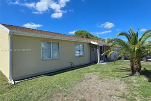 2473 Fairbrook St, North Port, FL 34287 - Photo 6