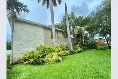 6330 SW 79th St #18, South Miami, FL 33143 - Photo 12