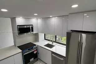 16909 N Bay Rd, Sunny Isles Beach, FL 33160 - Photo 4