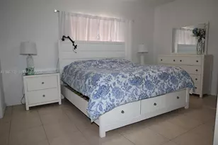 7812 NW 198th St, Hialeah, FL 33015 - Photo 16