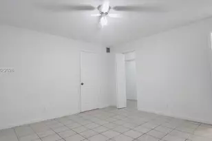 101 NE 41st St, Oakland Park, FL 33334 - Photo 6