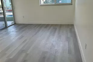 11163 NW 7th St, Miami, FL 33172 - Photo 4