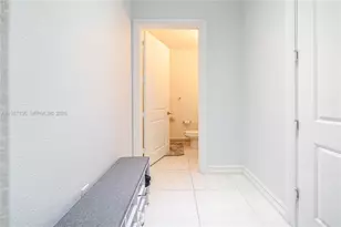 11674 SW 13th Ln, Pembroke Pines, FL 33025 - Photo 30