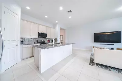 11674 SW 13th Ln #1674, Pembroke Pines, FL 33025 - Photo 6