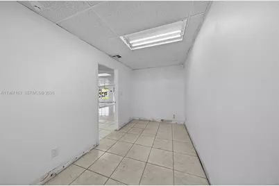 1180 NW 41st, Lauderhill, FL 33313 - Photo 20