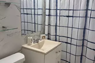 2 NE 45th St, Miami, FL 33137 - Photo 24