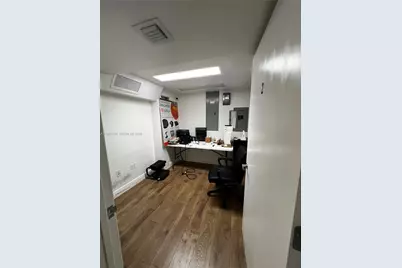8221 NW 30th Ter, Doral, FL 33198 - Photo 6