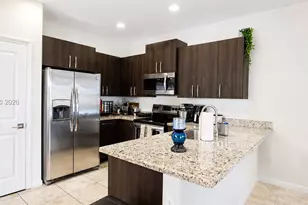 2370 SE 15th St, Homestead, FL 33035 - Photo 10